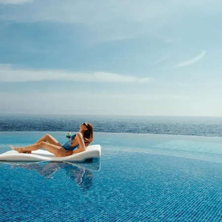 1926 Le Soleil & Hotel